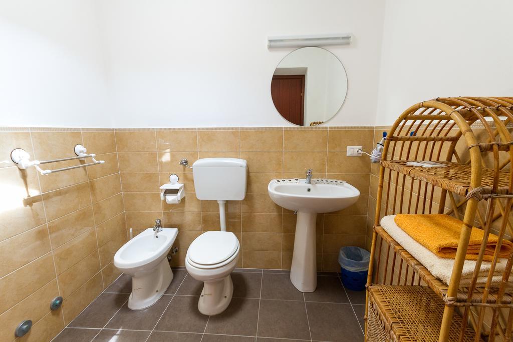 Casa Schmidt Bed & Breakfast Đảo Vulcano Ngoại thất bức ảnh